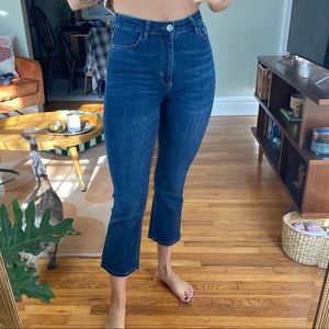 BDG \\ Cropped Flare Jeans
